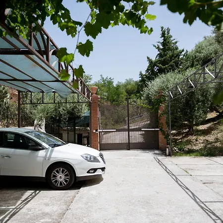 Franz's House - Connie's Heritage דירה
