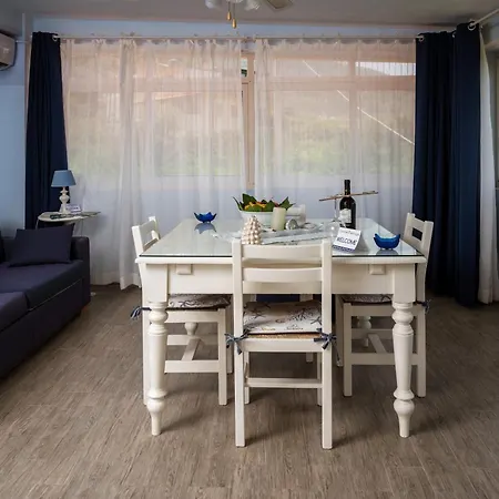 Franz's House - Connie's Heritage Apartment Cefalu