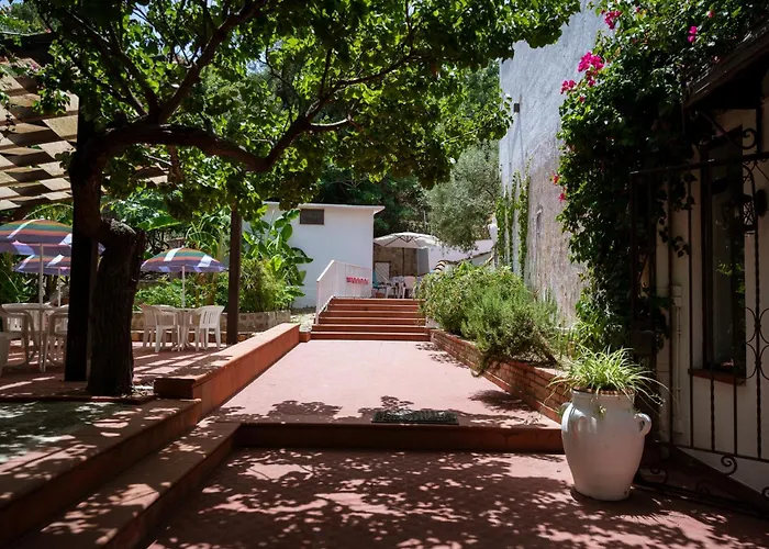 Franz's House - Connie's Heritage * צ'פאלו